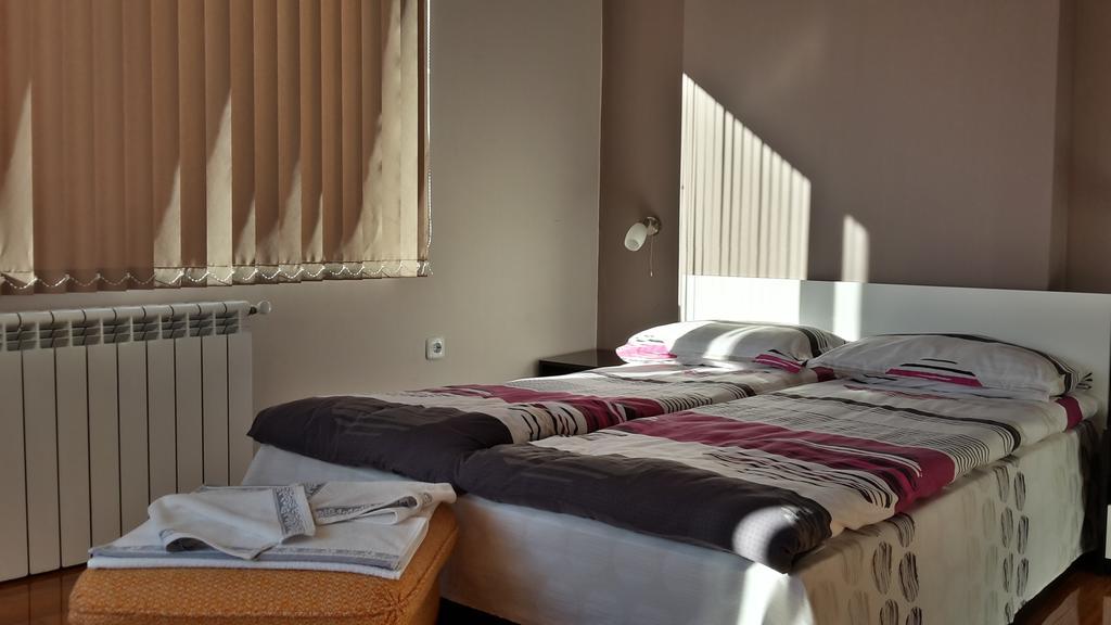 Kyurkchievi Guest House ساباريفا بانيا المظهر الخارجي الصورة
